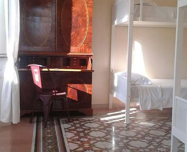 C Luxury Palace And